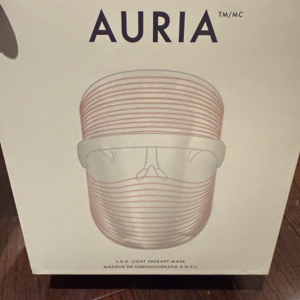 LED Light Therapy Mask - White